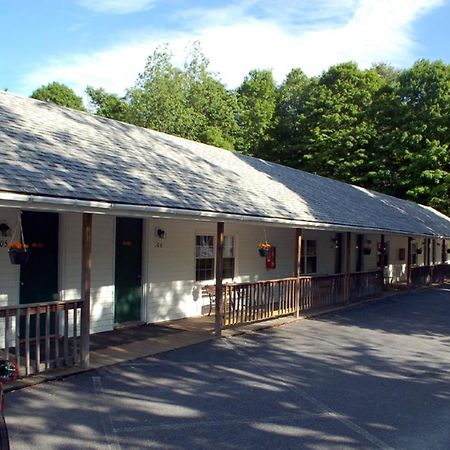 Maple Leaf Motel 斯克伦湖 外观 照片